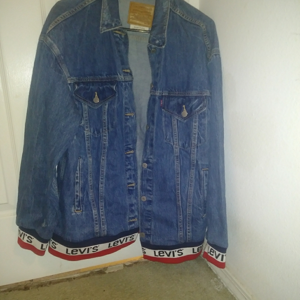 Levis Jean Jacket